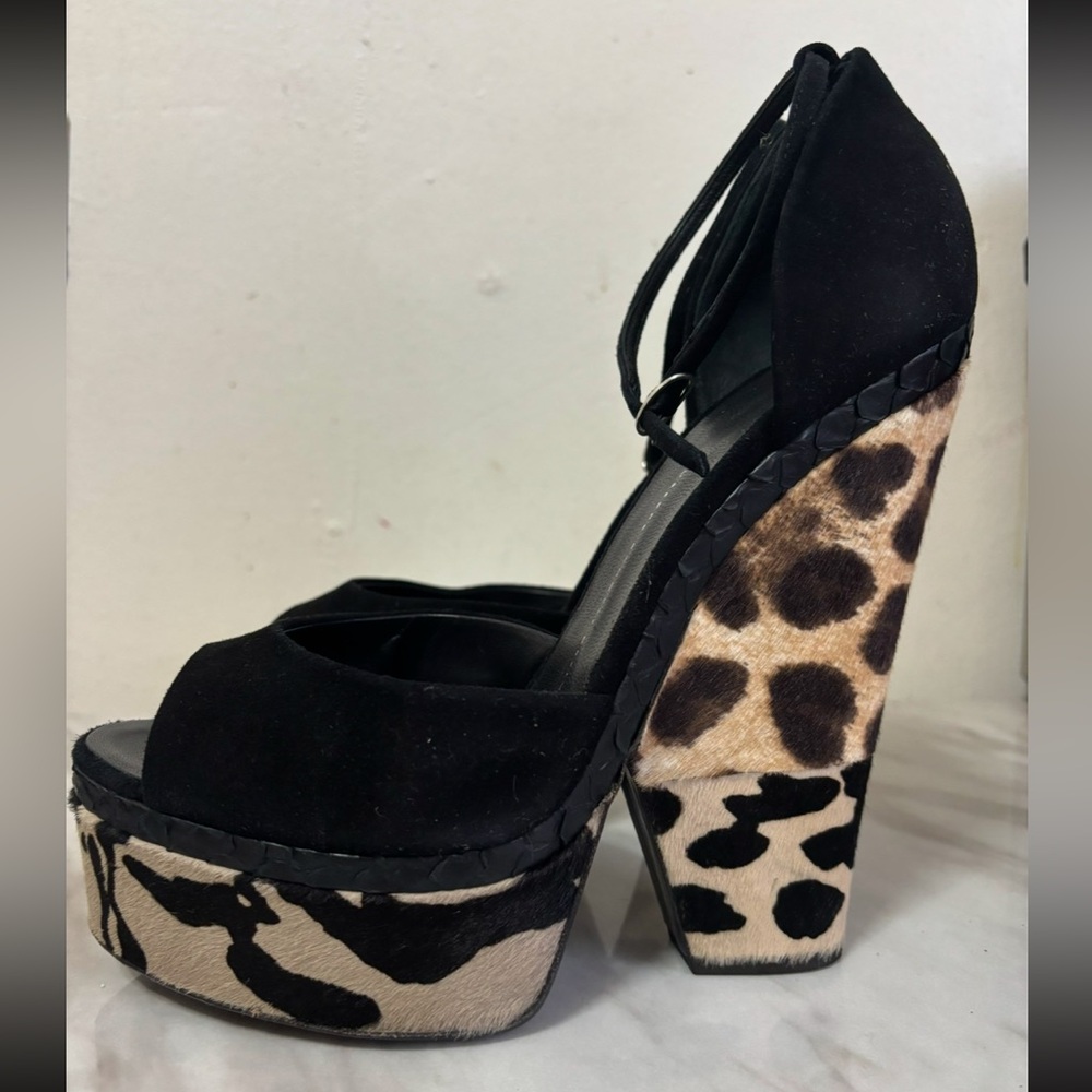 GIUSEPPE ZANOTTI

Tallone Leopard WedgeHeels